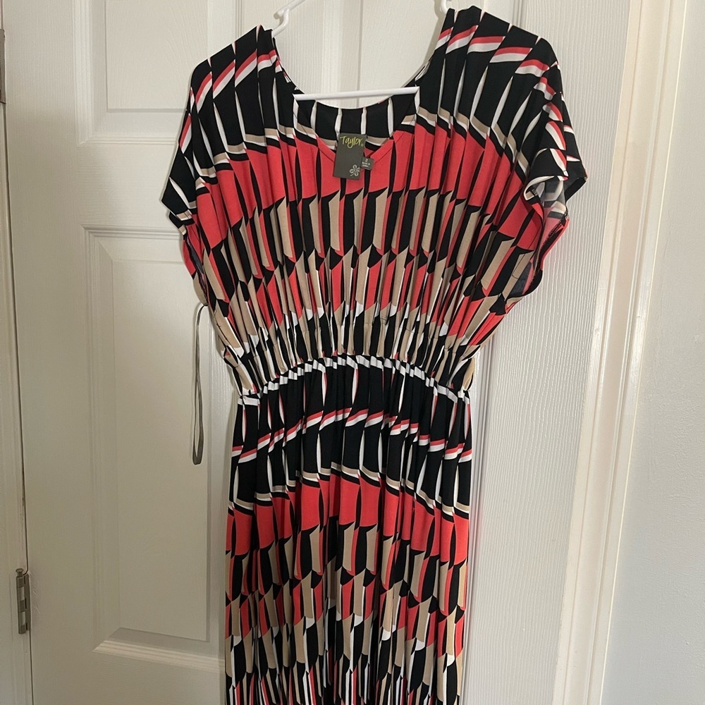 Taylor women’s dress size 2 - Picture 1 of 5